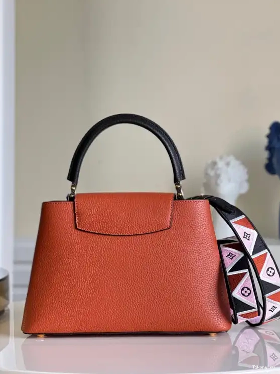 Affordable LOUIS CAPUCINES VUITTON MM 0509
